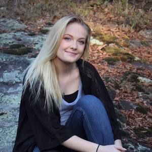 Meet your Posher, Catie